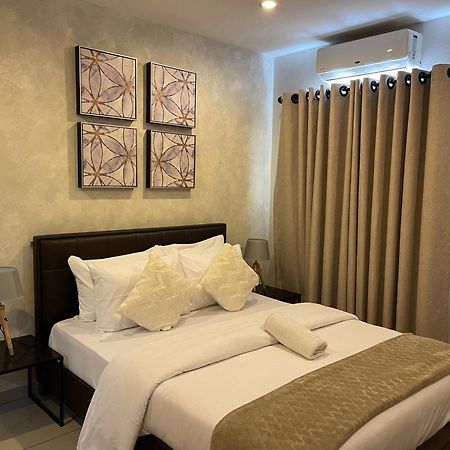 The Gallery Suites By Olive Gold Accra Esterno foto