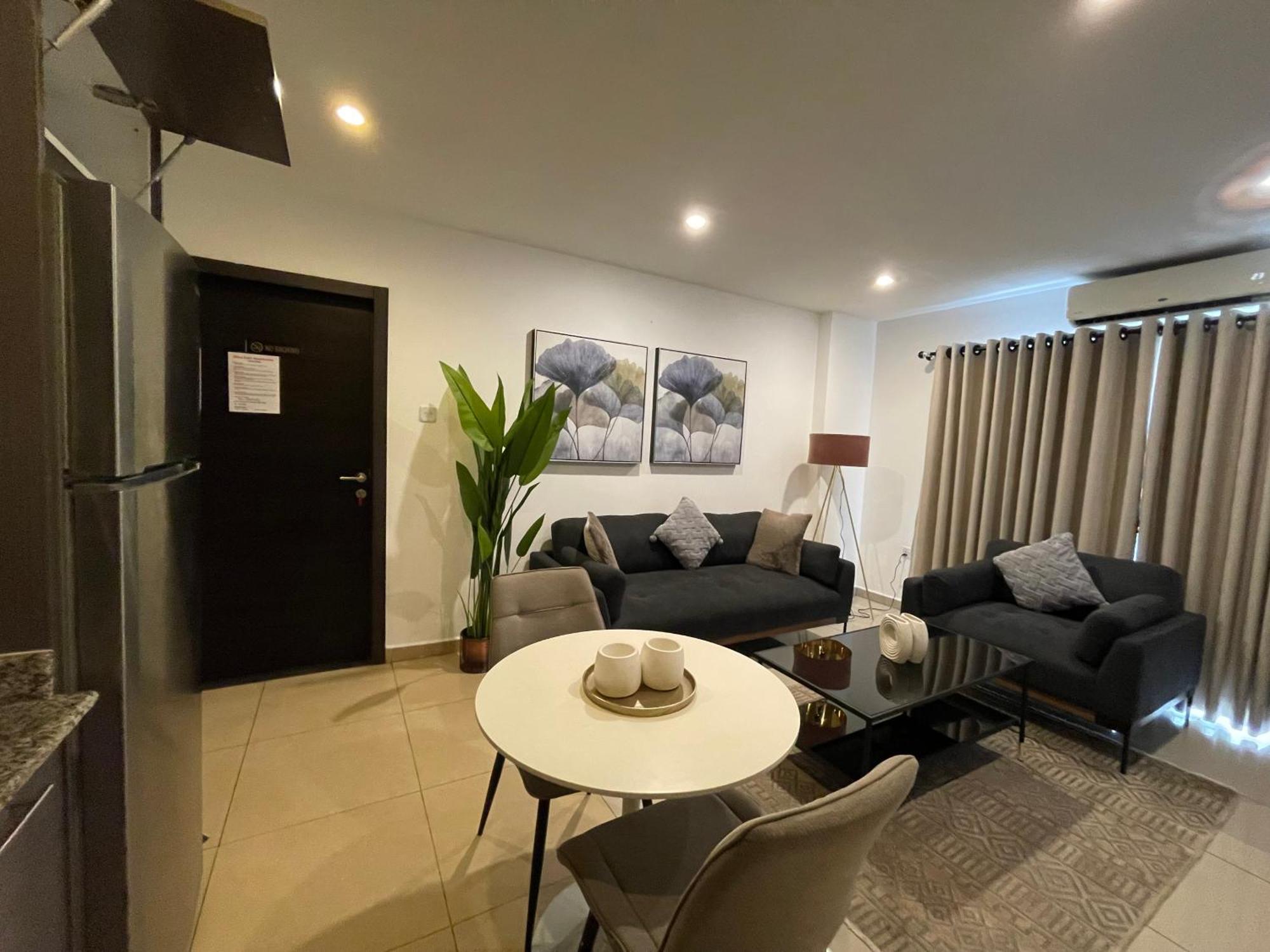 The Gallery Suites By Olive Gold Accra Esterno foto